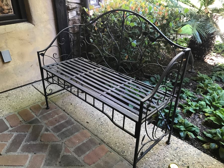 Metal Outdoor Garden Bench [Photo 3]