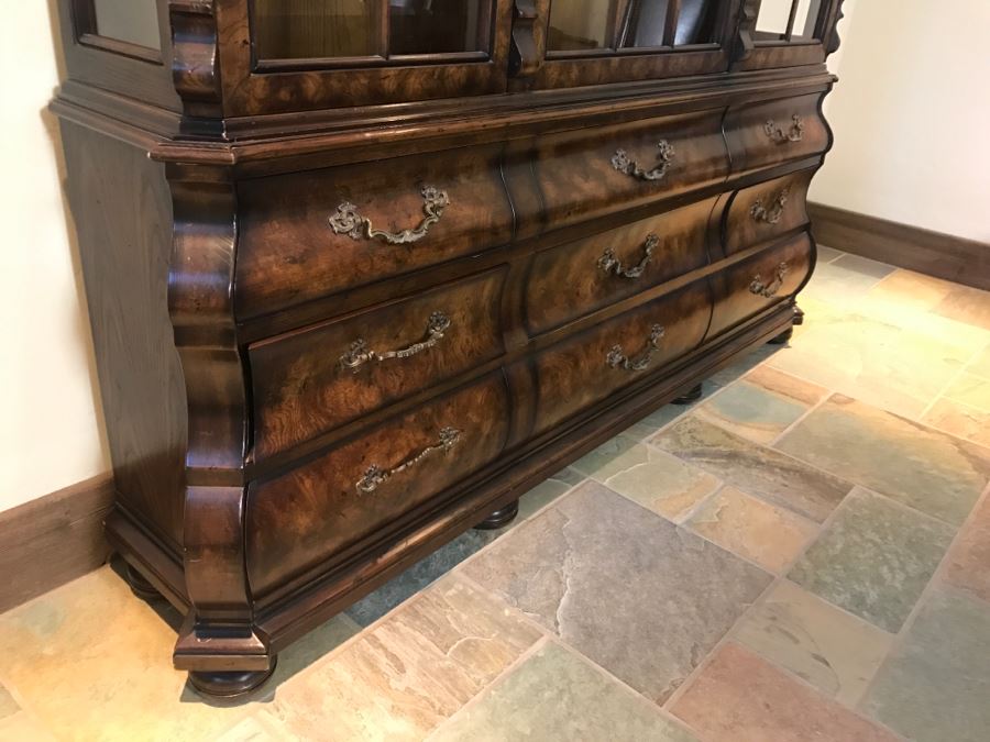 Henredon Fine Furniture Wooden China Cabinet With Overhead Lighting [Photo 5]