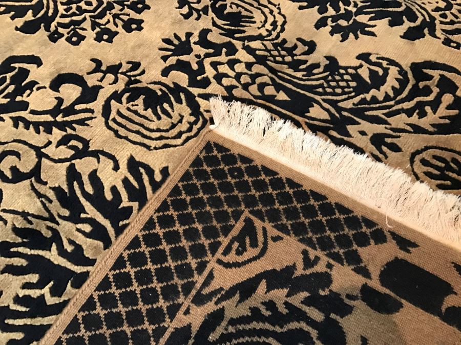 Large Tan And Black Wool Area Rug [Photo 7]