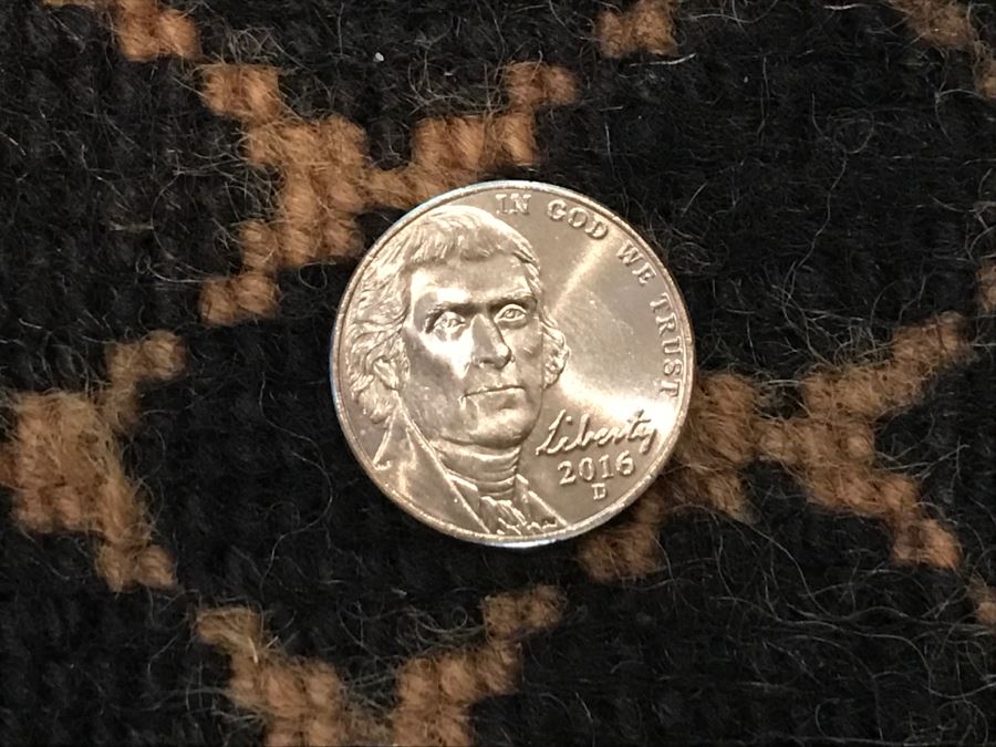 Large Tan And Black Wool Area Rug [Photo 8]