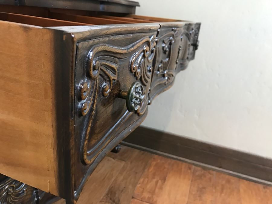 Pair Of Stunning Henredon Four Centuries Wooden Serpentine Front Chest Of Drawers [Photo 14]