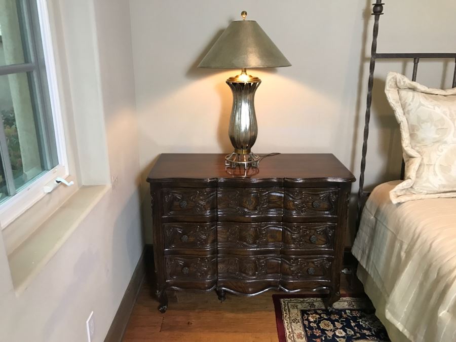 Pair Of Stunning Henredon Four Centuries Wooden Serpentine Front Chest Of Drawers [Photo 17]