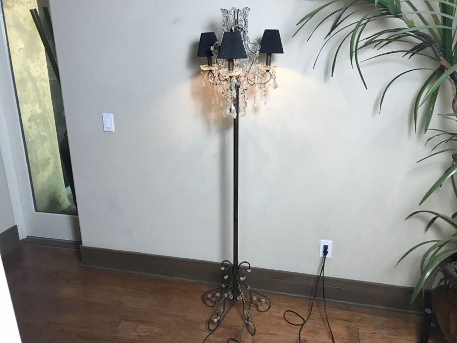 Metal Floor Lamp With Crystal Embellishments