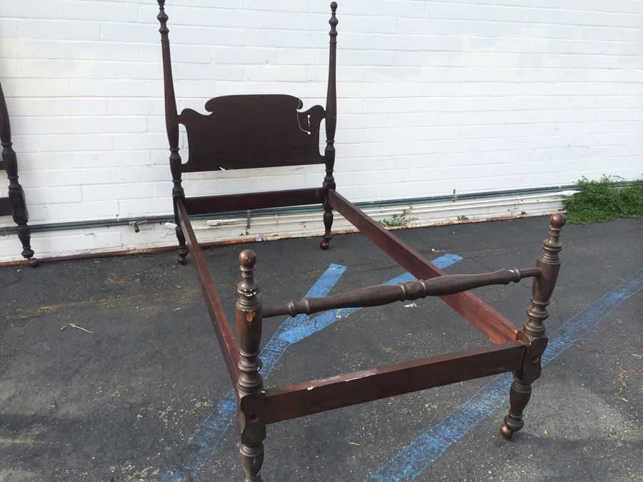 Twin Headboard and Footboard with Rails [Photo 4]