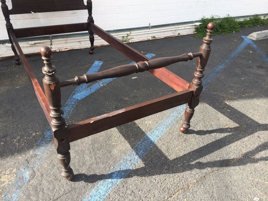 Twin Headboard and Footboard with Rails [Photo 2]