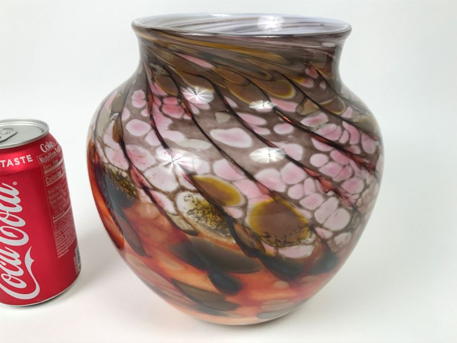 Signed Art Glass Vase Gilbert [Photo 3]
