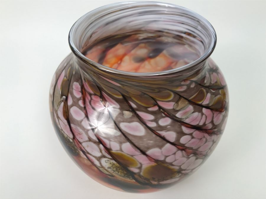 Signed Art Glass Vase Gilbert [Photo 4]