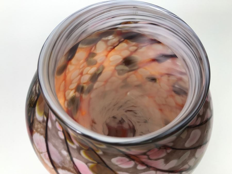 Signed Art Glass Vase Gilbert [Photo 10]