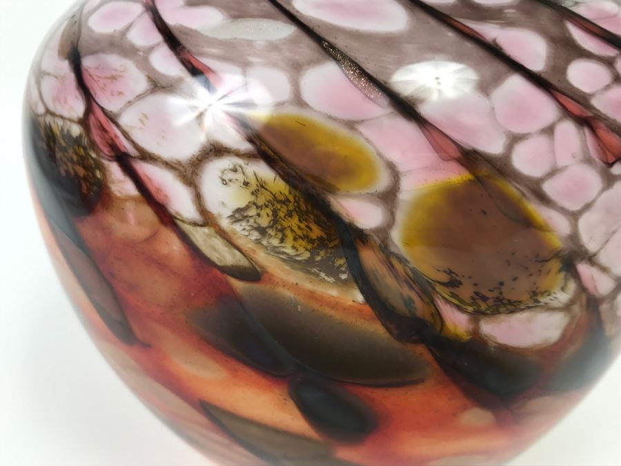 Signed Art Glass Vase Gilbert [Photo 6]