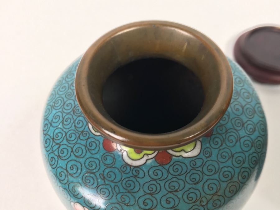 Pair Of Vintage Chinese Cloisonne Vases On Wooden Stands [Photo 10]