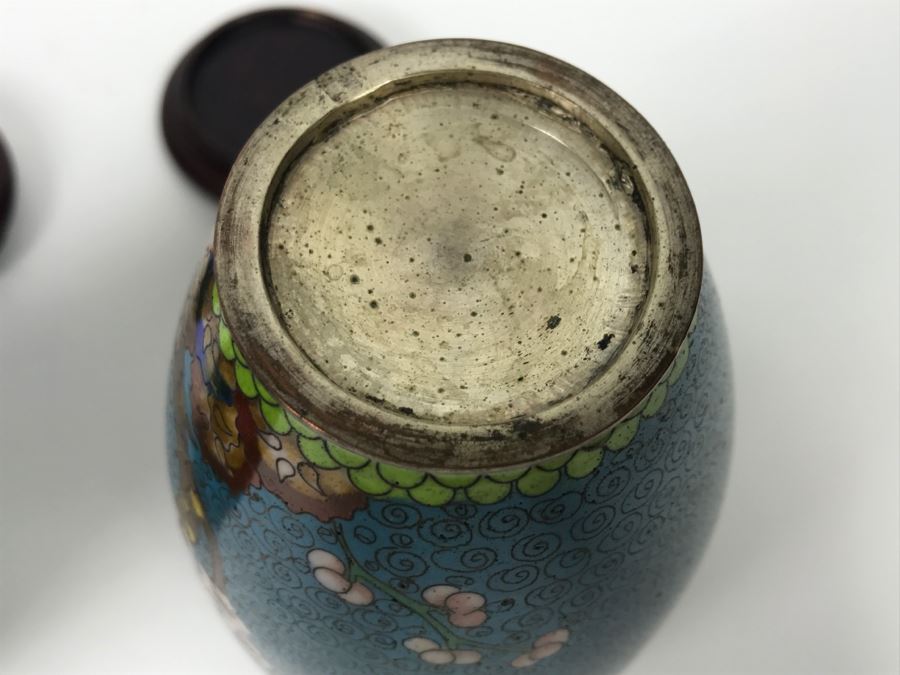 Pair Of Vintage Chinese Cloisonne Vases On Wooden Stands [Photo 12]