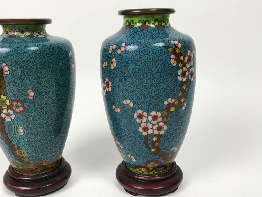 Pair Of Vintage Chinese Cloisonne Vases On Wooden Stands [Photo 5]