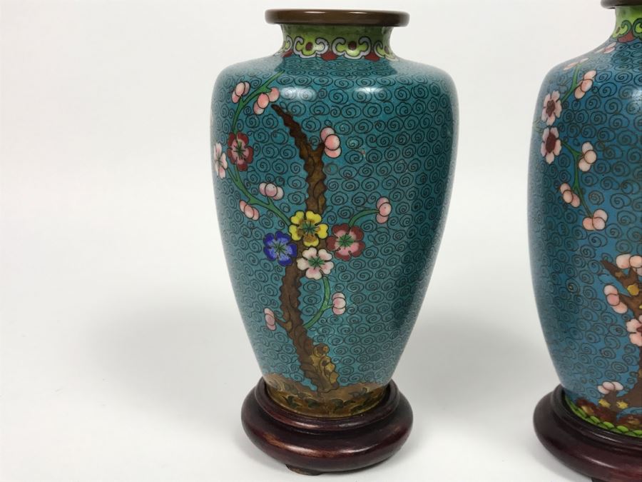 Pair Of Vintage Chinese Cloisonne Vases On Wooden Stands [Photo 8]