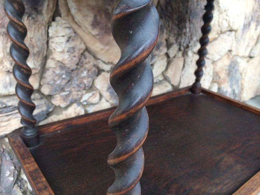 Cart on Casters with Removal Tray and Spiral Turned Legs [Photo 3]