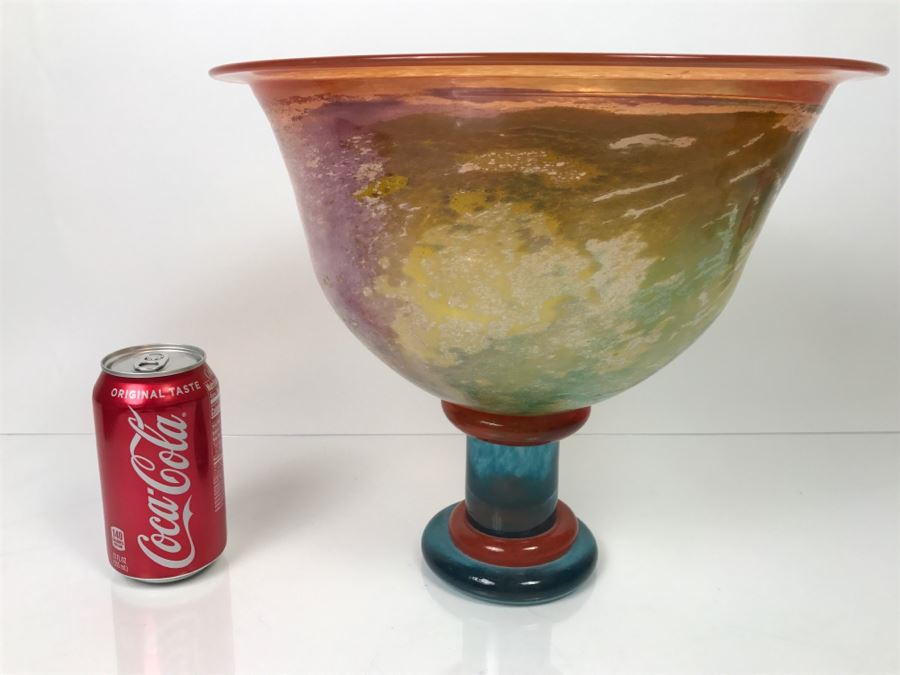 Large KOSTA BODA Swedish Art Glass Footed Bowl [Photo 2]