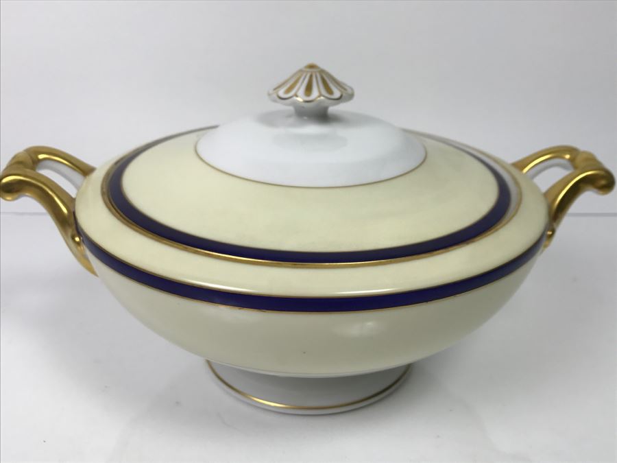 Hand Painted Meito China Covered Bowl Made In Japan [Photo 2]