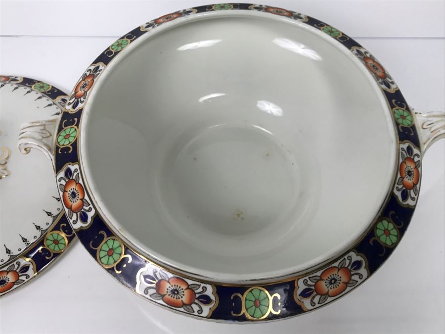 Hand Painted Covered Bowl [Photo 9]