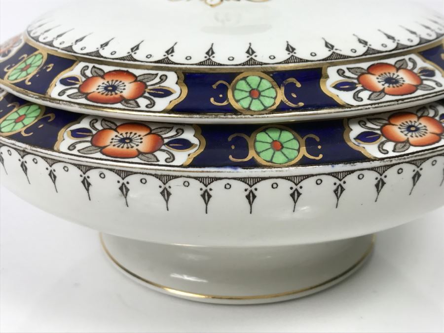 Hand Painted Covered Bowl [Photo 6]