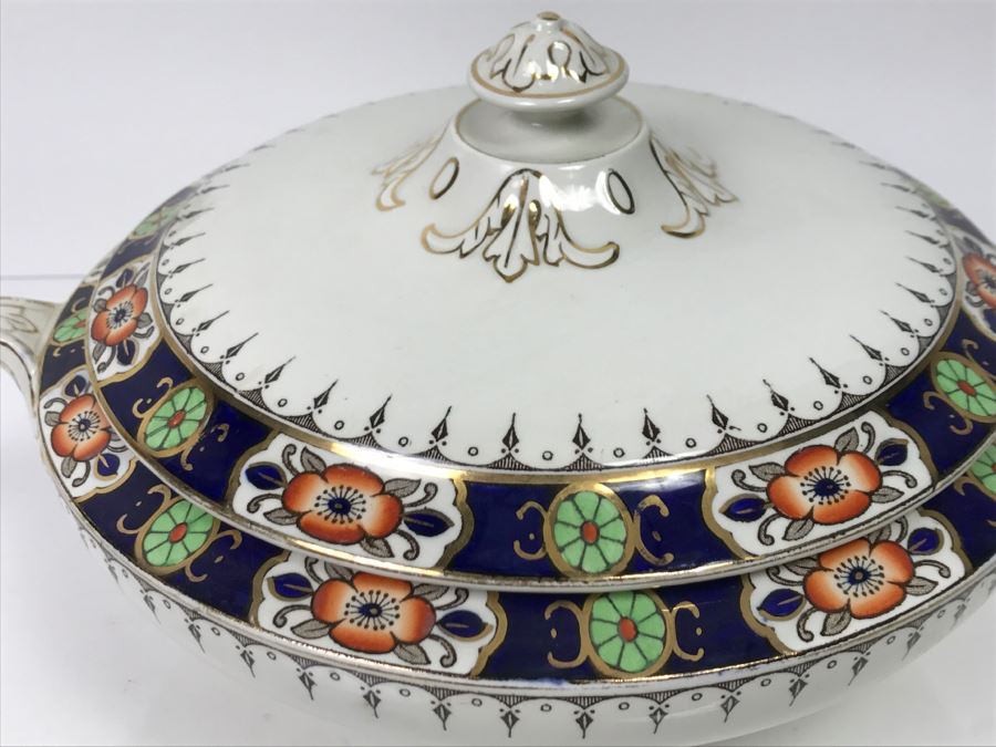 Hand Painted Covered Bowl [Photo 5]