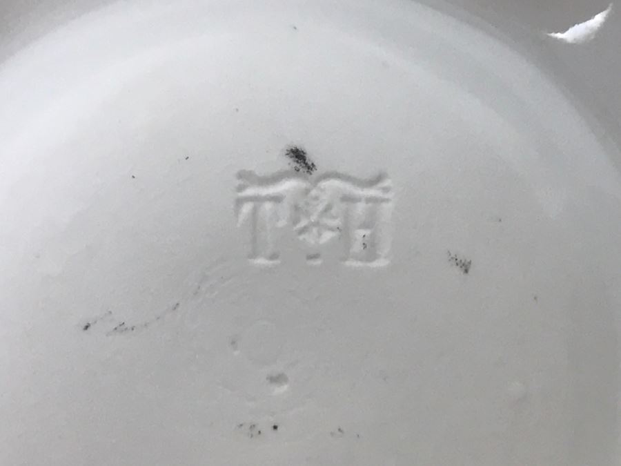 Limoges Theodore Haviland France Oyster Plate S.F. Kaufman Trenton, NJ - Note Several Small Chips On Rim [Photo 14]