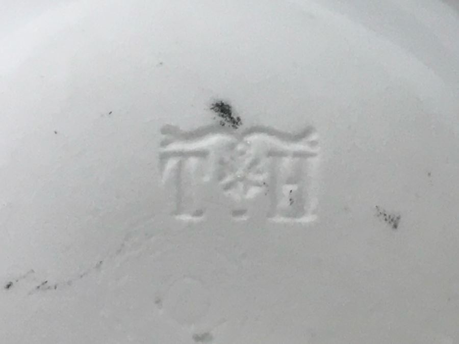 Limoges Theodore Haviland France Oyster Plate S.F. Kaufman Trenton, NJ - Note Several Small Chips On Rim [Photo 15]