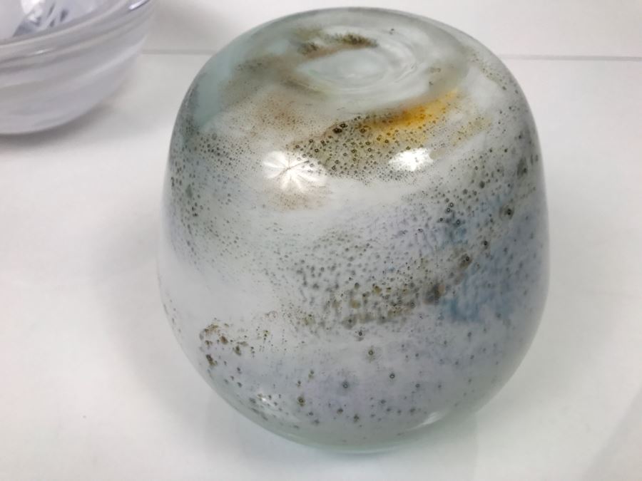 Set Of (3) Art Glass Pieces (2) Vases And (1) Bowl [Photo 16]