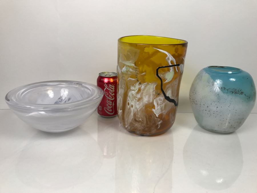 Set Of (3) Art Glass Pieces (2) Vases And (1) Bowl [Photo 1]
