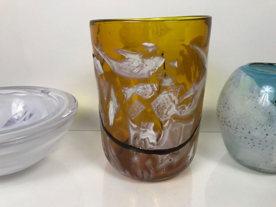 Set Of (3) Art Glass Pieces (2) Vases And (1) Bowl [Photo 9]