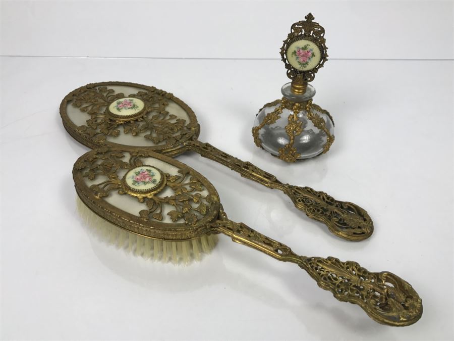 Vintage Vanity Set With Perfume Bottle, Brush And Handheld Vanity Mirror [Photo 1]
