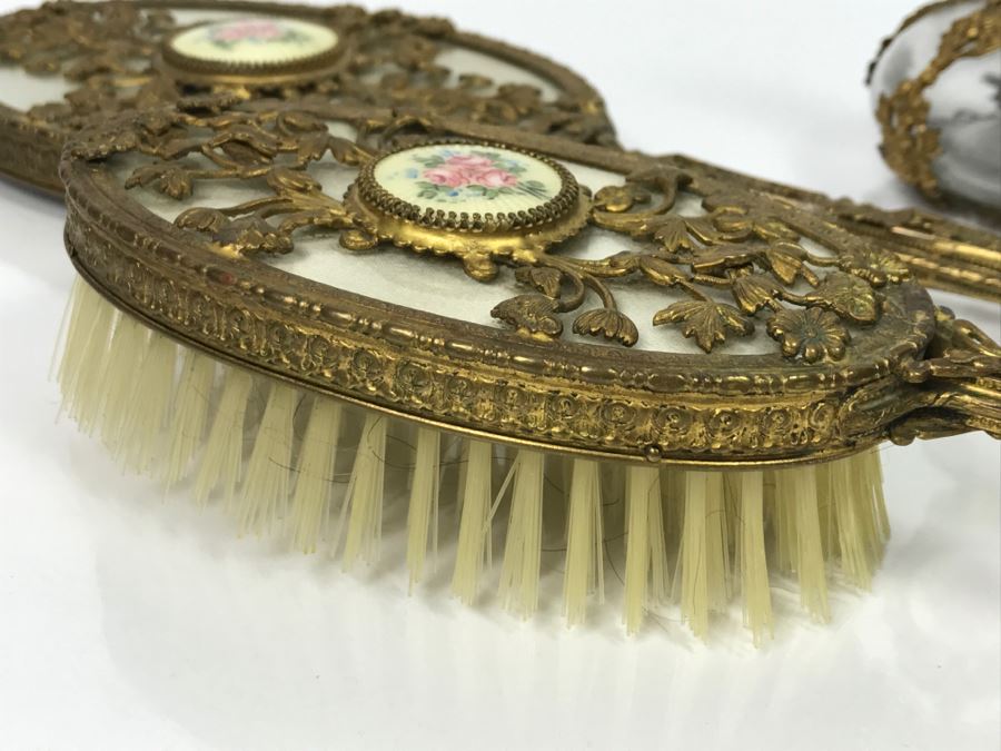 Vintage Vanity Set With Perfume Bottle, Brush And Handheld Vanity Mirror [Photo 7]