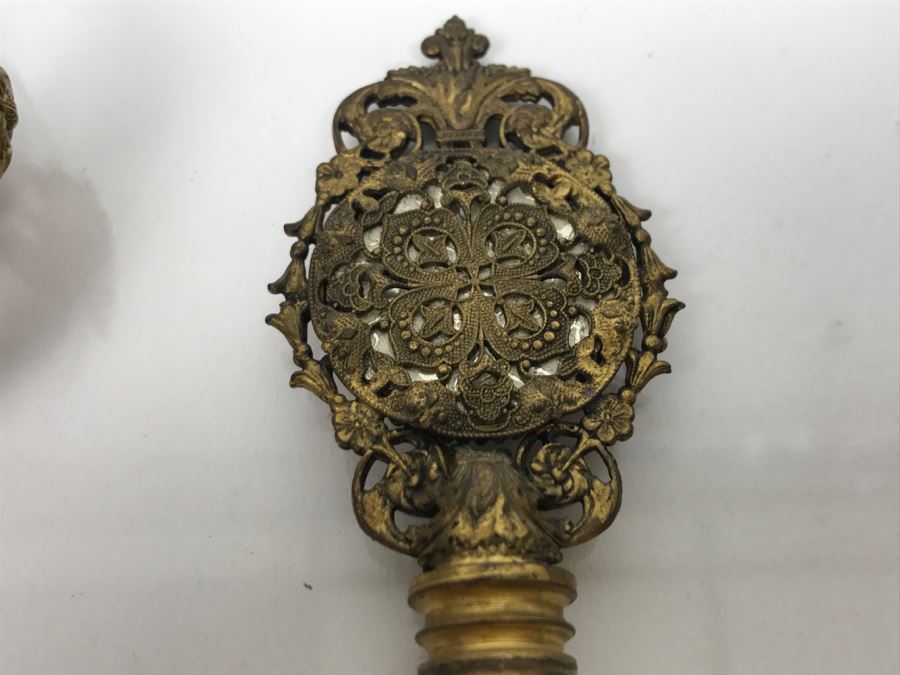 Vintage Vanity Set With Perfume Bottle, Brush And Handheld Vanity Mirror [Photo 18]