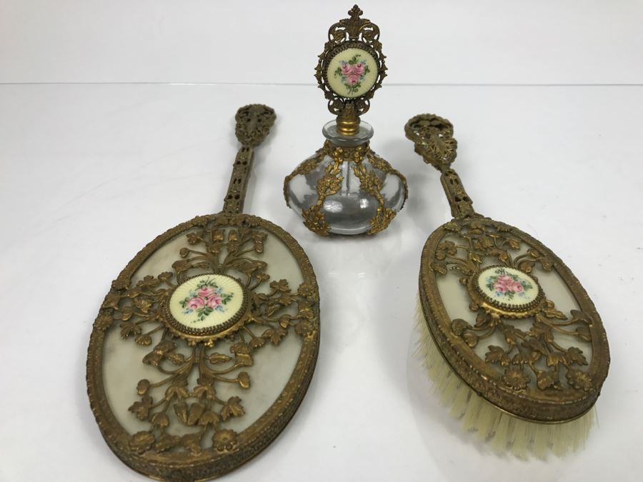 Vintage Vanity Set With Perfume Bottle, Brush And Handheld Vanity Mirror [Photo 20]