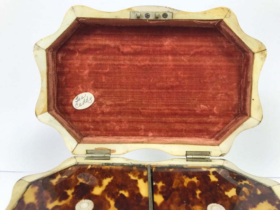 Antique Tortoiseshell Tea Caddy Box With Metal Inlay [Photo 10]