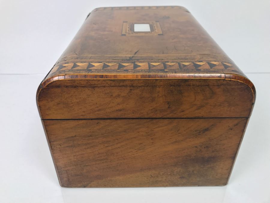 Detailed Antique Walnut Box With Geometric Inlaid Wood And Mother Of Pearl - A Few Suprises Inside [Photo 13]