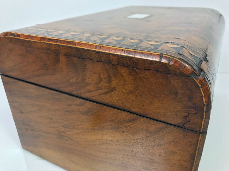 Detailed Antique Walnut Box With Geometric Inlaid Wood And Mother Of Pearl - A Few Suprises Inside [Photo 16]