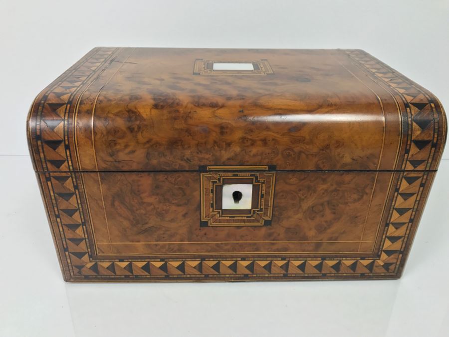 Detailed Antique Walnut Box With Geometric Inlaid Wood And Mother Of Pearl - A Few Suprises Inside [Photo 4]