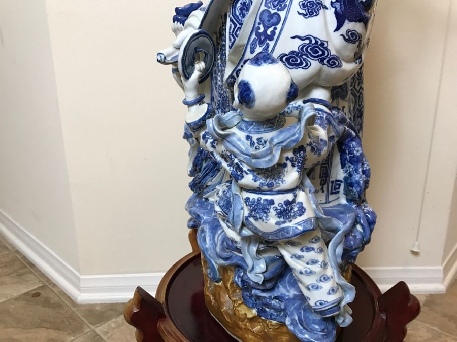 Huge Signed Chinese Blue And White Porcelain Figure With Boys And Wooden Stand [Photo 19]