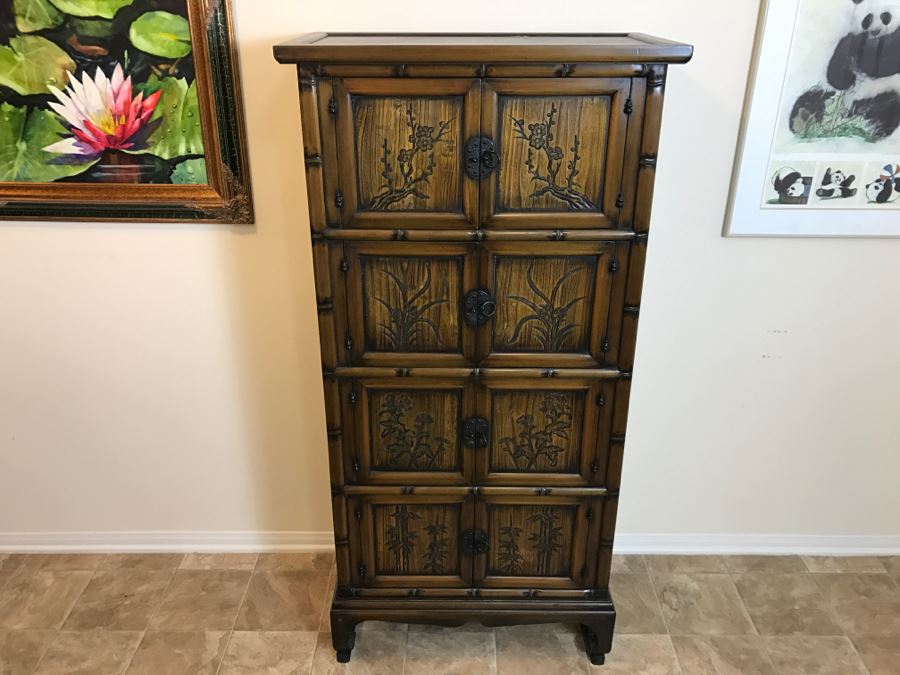 Wooden Chinoiserie 4-Drawer Cabinet Great For A Bar [Photo 3]