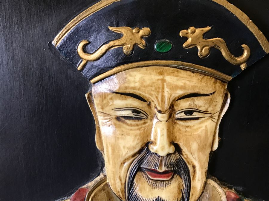 Chinese Wooden Relief Carved And Hand Painted Wall Hanging Artwork Of Emperor [Photo 5]