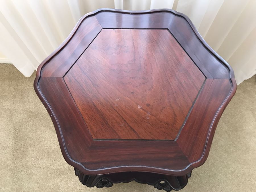 Chinese Rosewood Stand Retailed For $659 [Photo 10]