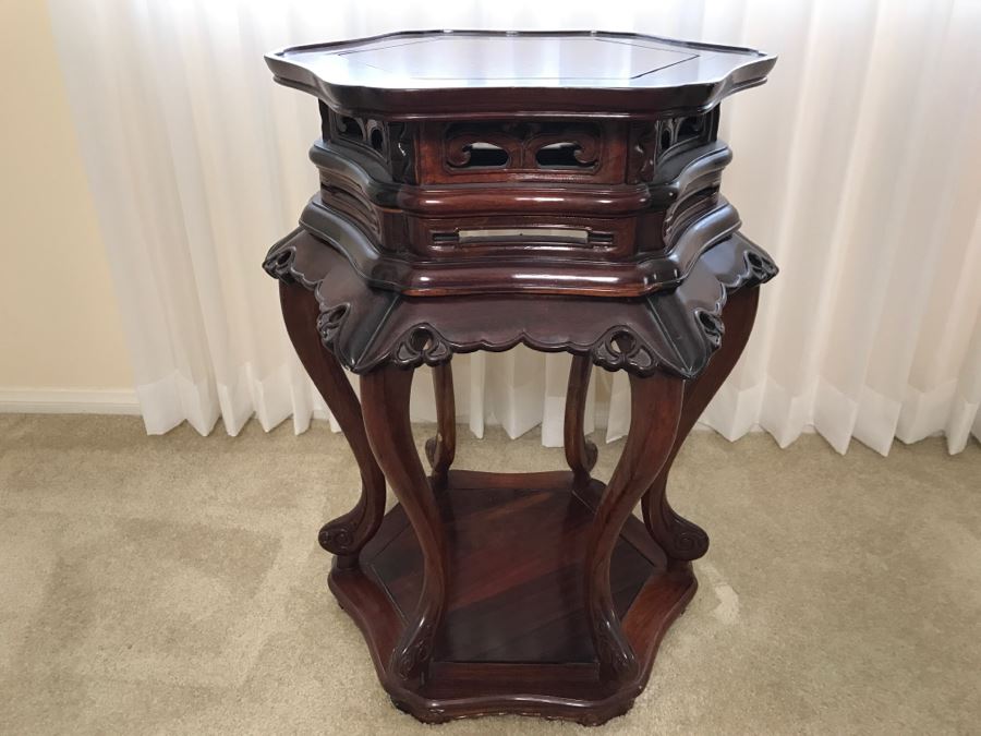 Chinese Rosewood Stand Retailed For $659 [Photo 1]