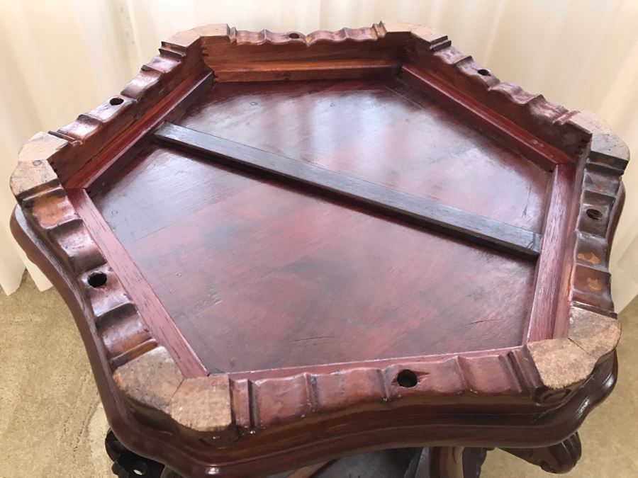 Chinese Rosewood Stand Retailed For $659 [Photo 12]