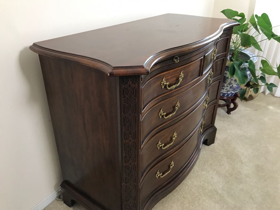 Mastercraft Interiors Bowfront Chest Of Drawers Dresser [Photo 8]