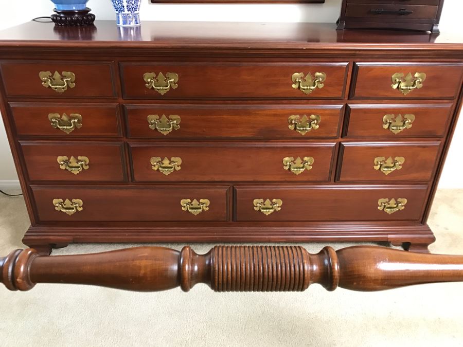 Harden 11-Drawer Chest Of Drawers Dresser [Photo 5]