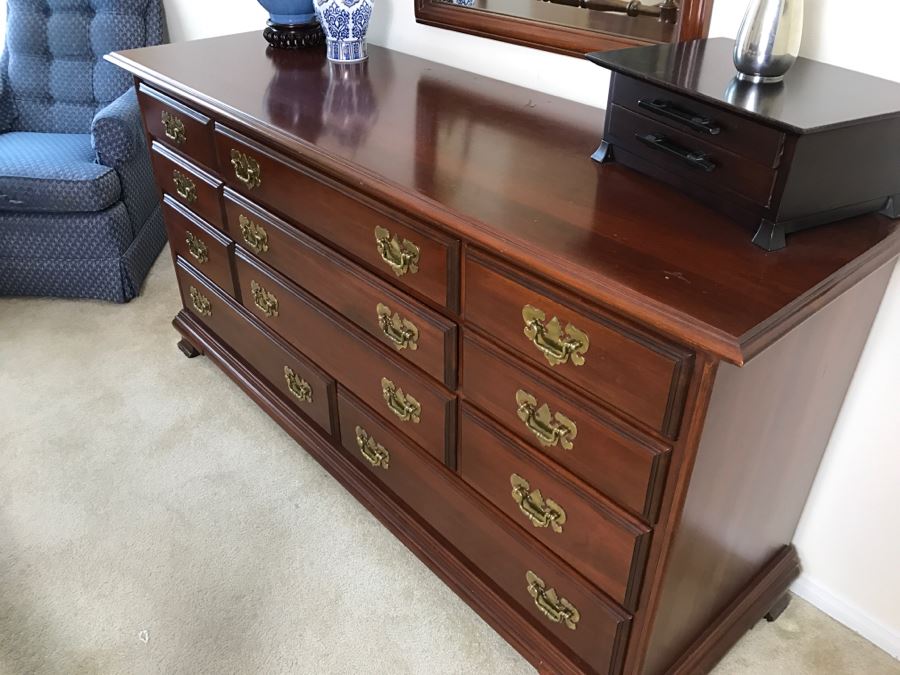 Harden 11-Drawer Chest Of Drawers Dresser [Photo 6]