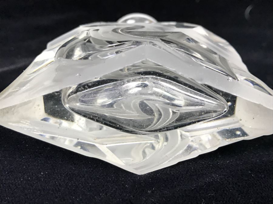 Vintage Glass Perfume Bottle [Photo 8]