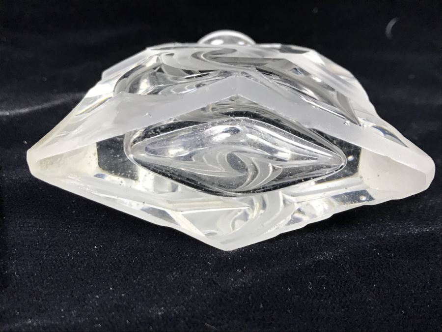 Vintage Glass Perfume Bottle [Photo 9]