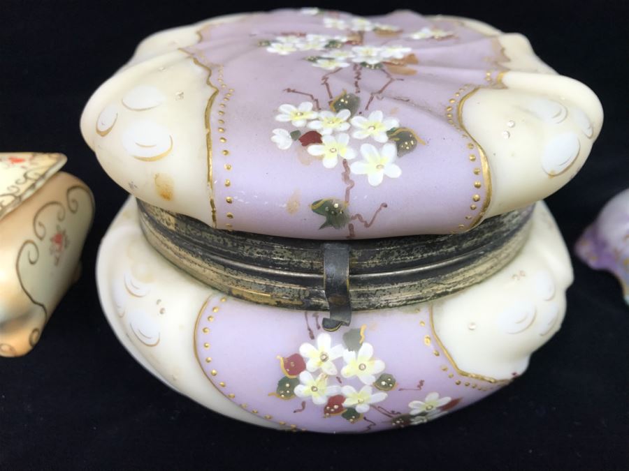 Vintage Round Lidded Trinket Jewelry Box, Limoges France Candlestick And Hand Painted Trinket Box [Photo 4]