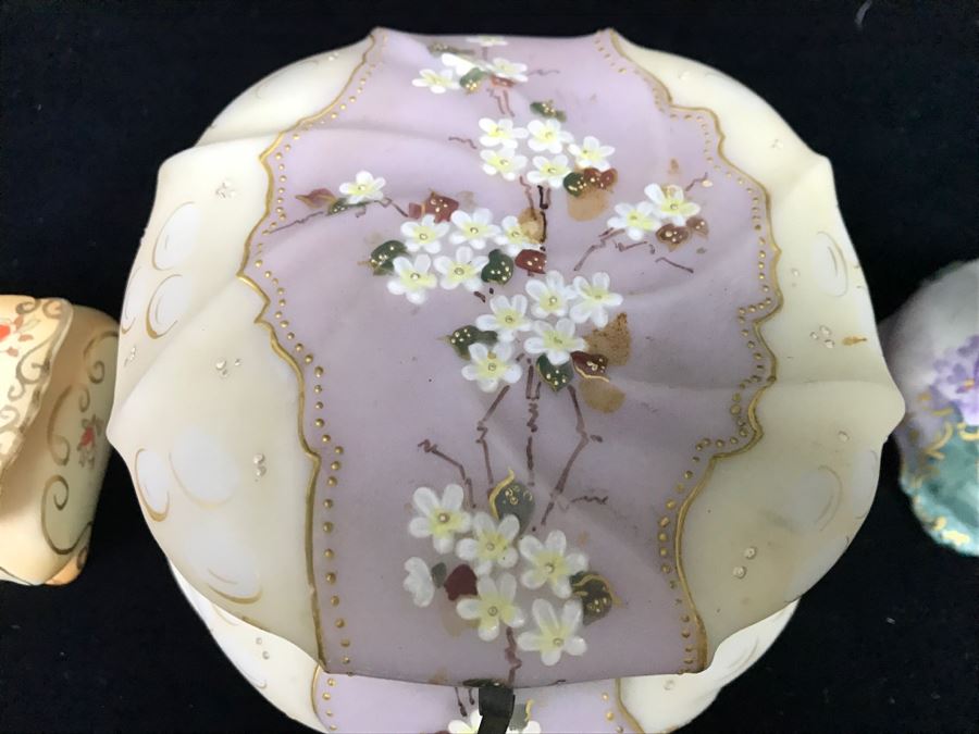 Vintage Round Lidded Trinket Jewelry Box, Limoges France Candlestick And Hand Painted Trinket Box [Photo 3]