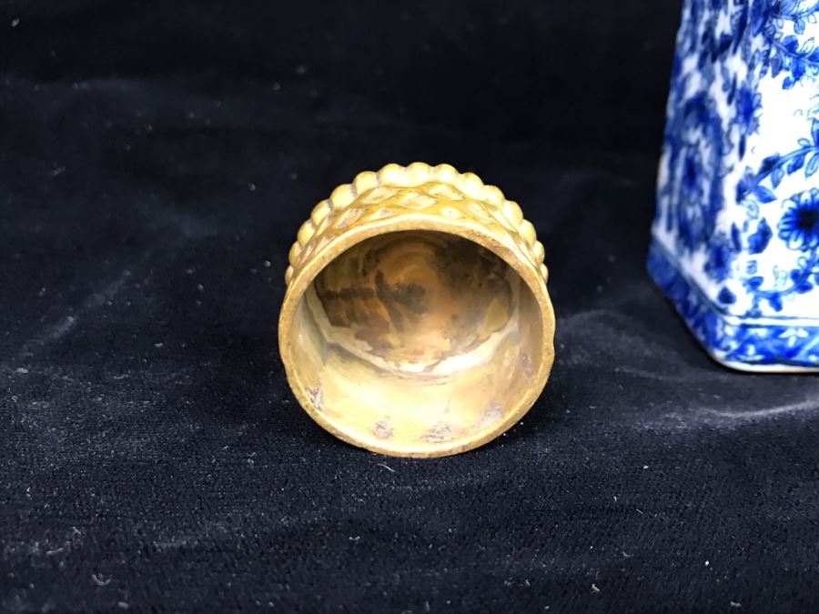 Vintage JUWC Porcelain Blue And White Flask Made In The People Repubic Of China [Photo 10]